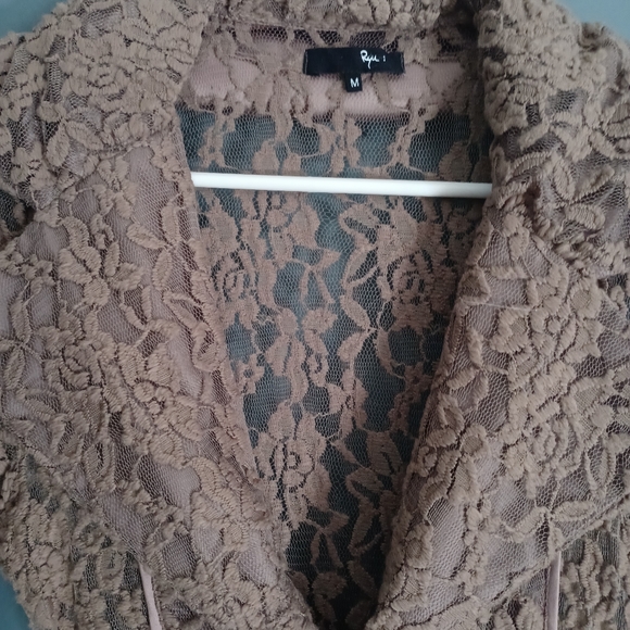 Lace jacket - Picture 4 of 4